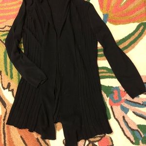 Black pleated Swing cardigan Belldini size large